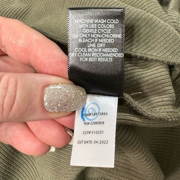 Torrid Midi Ribbed Asymmetrical Hem Dress in Olive Green Plus Size 6 or 6X Nwt - Picture 8 of 9